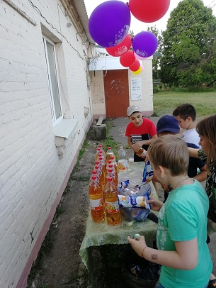 1 июня 2022 г. Развлекательная программа для детей и родителей ко Дню защиты детей «Маленькие дети на большой планете». Козетская СБ
